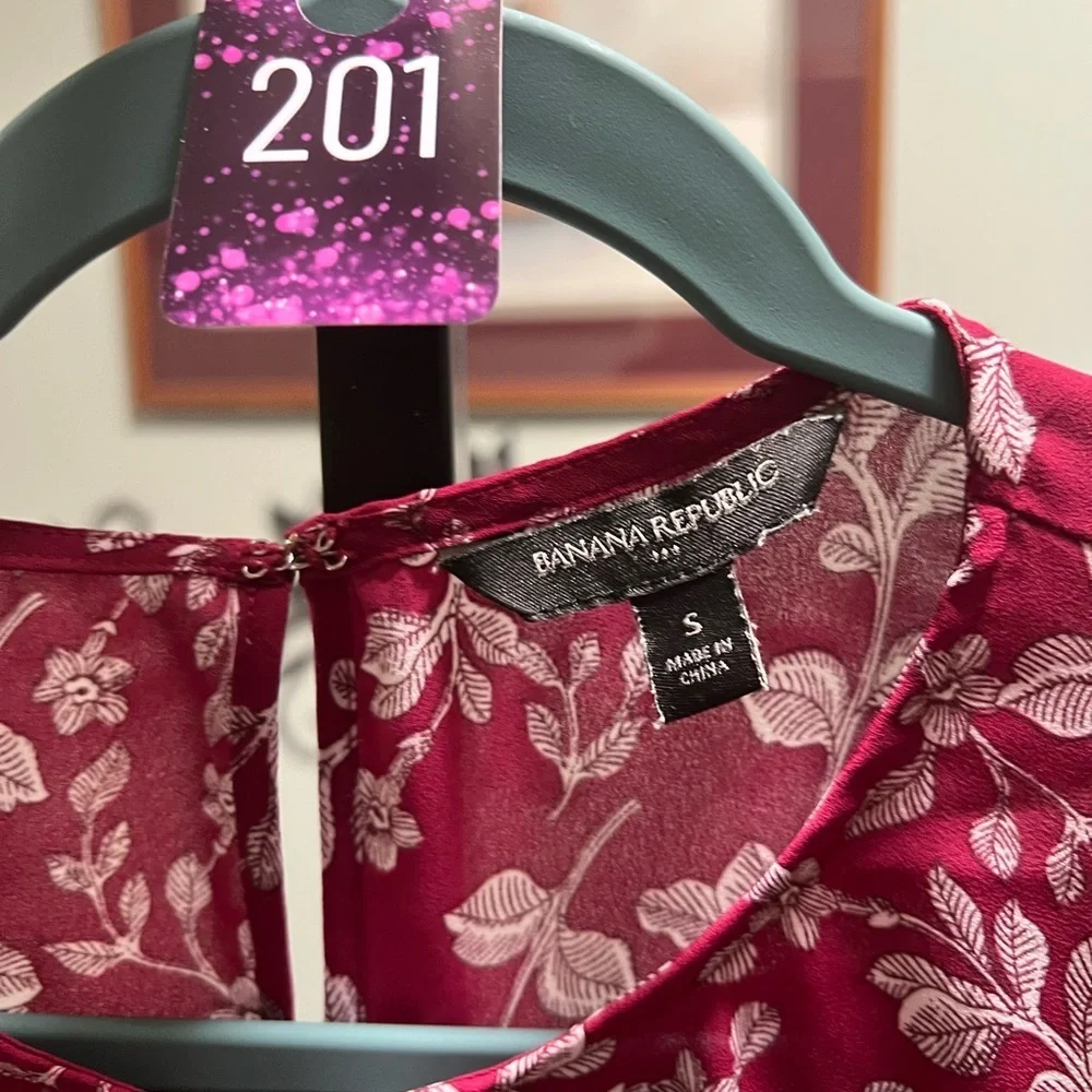 Banana Republic chic burgundy